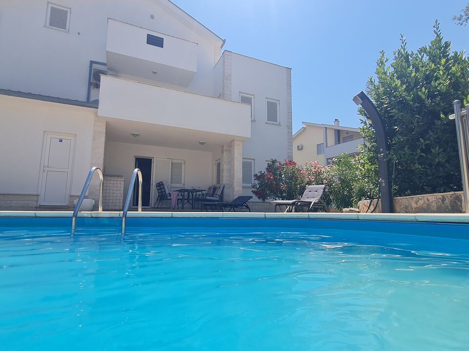 Villa Mali San mit Pool